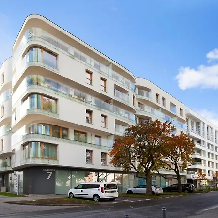 Amk 12 Premium Centrum Апартаменты *